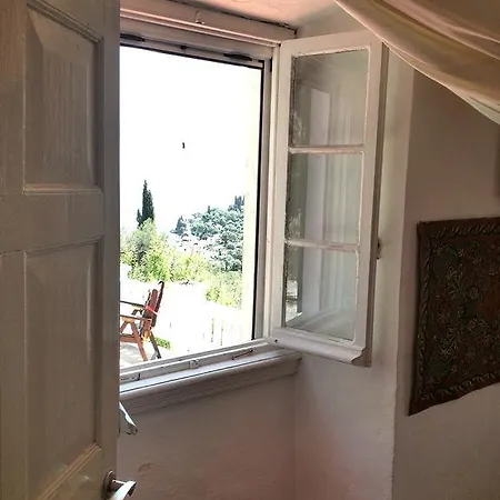 Joanna's * Longós